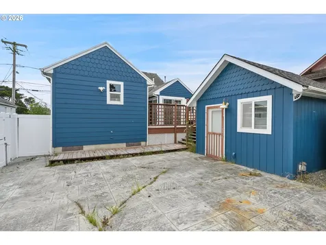 240 5th Avenue Seaside OR 97138