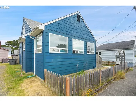 240 5th Avenue Seaside OR 97138