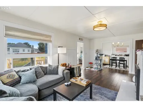 240 5th Avenue Seaside OR 97138