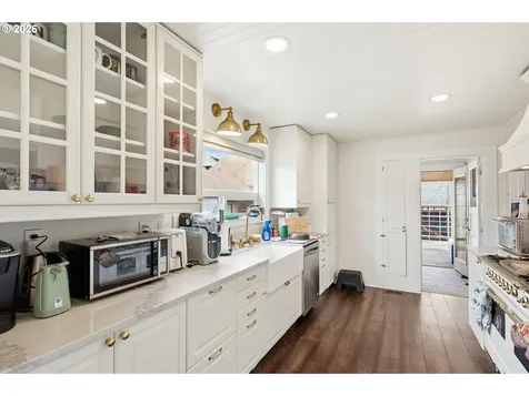 240 5th Avenue Seaside OR 97138