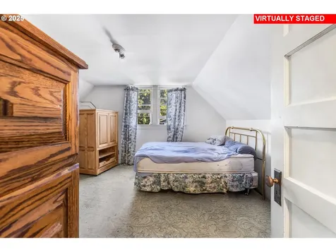 733 S 3rd Street Cottage Grove OR 97424