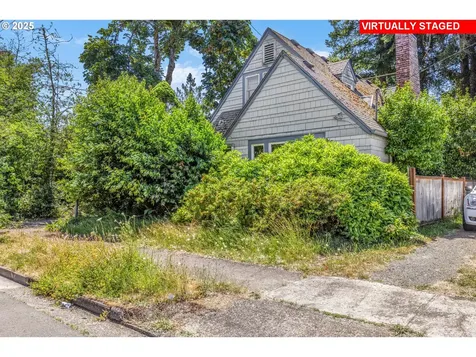 733 S 3rd Street Cottage Grove OR 97424