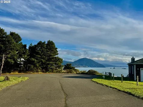 805 King Street Port Orford OR 97465