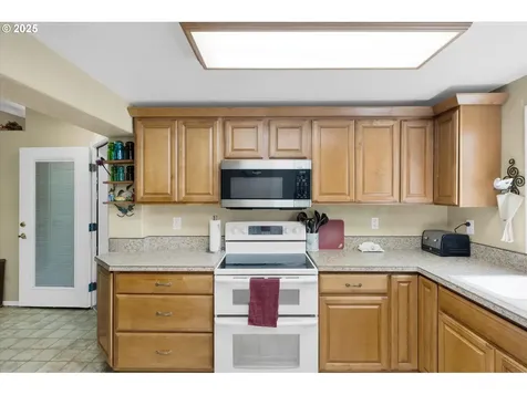 10025 NE Ward Road Brush Prairie WA 98606