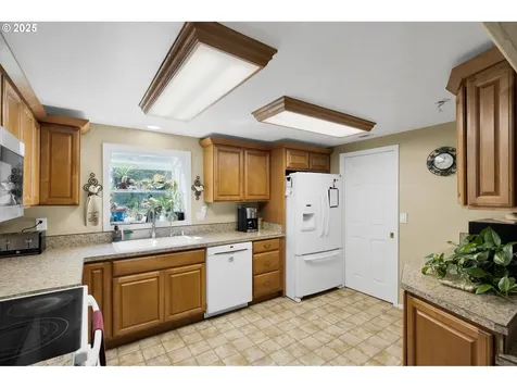 10025 NE Ward Road Brush Prairie WA 98606
