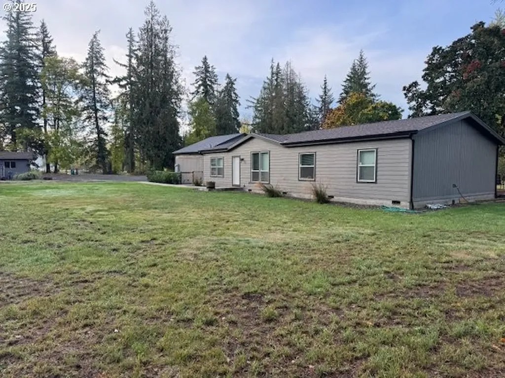 28080 SE Highway 224 Eagle Creek OR 97022
