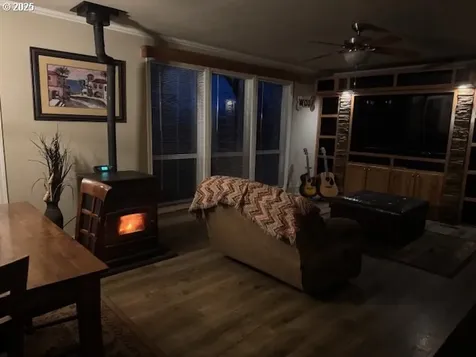 28080 SE Highway 224 Eagle Creek OR 97022