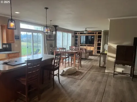 28080 SE Highway 224 Eagle Creek OR 97022