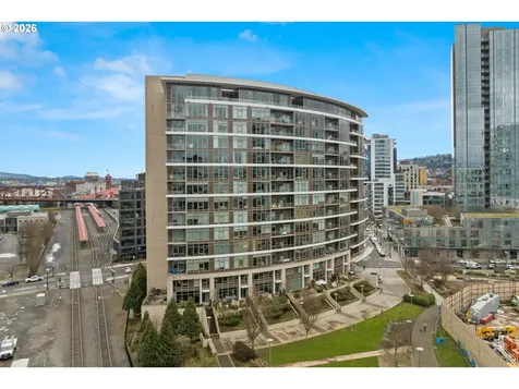 949 NW Overton Street Portland OR 97209