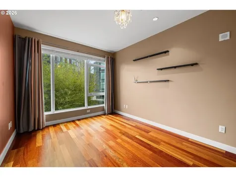 949 NW Overton Street Portland OR 97209