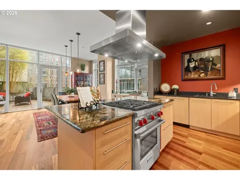 949 NW Overton Street Portland OR 97209