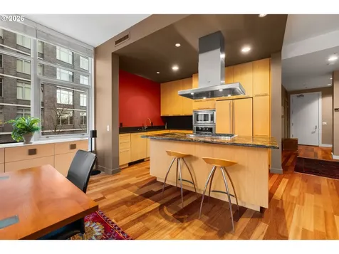 949 NW Overton Street Portland OR 97209