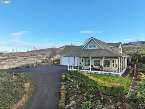 3720 Columbia View Drive The Dalles OR 97058