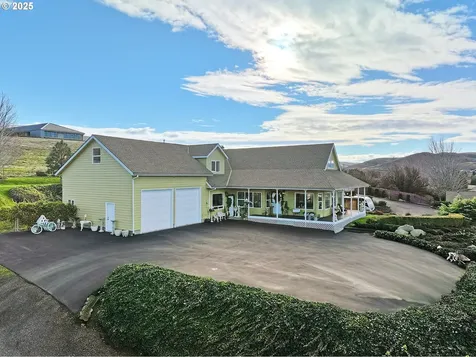 3720 Columbia View Drive The Dalles OR 97058