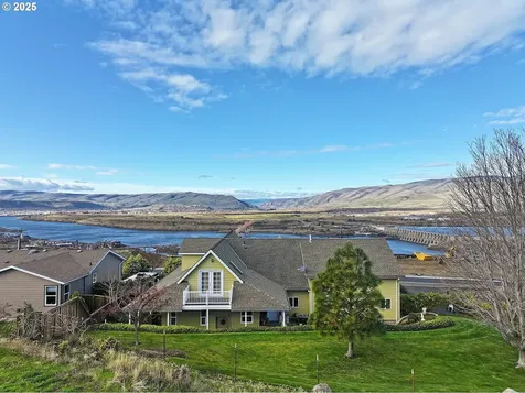 3720 Columbia View Drive The Dalles OR 97058