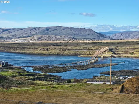 3720 Columbia View Drive The Dalles OR 97058