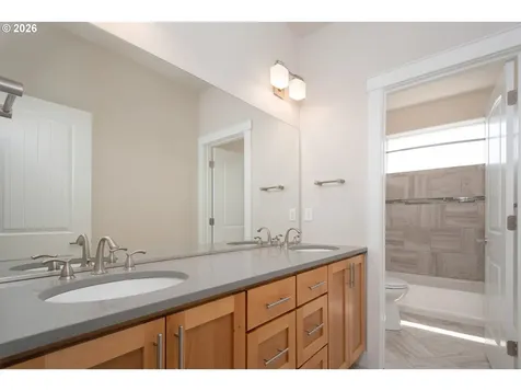 1472 N Columbia Ridge Way Washougal WA 98671