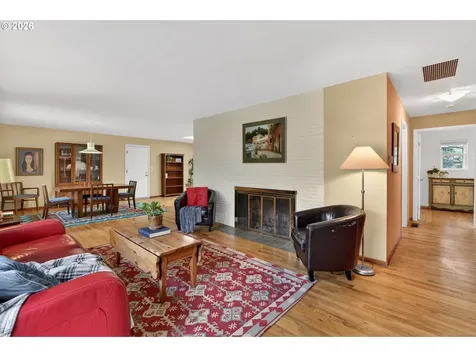 4103 SW Lee Street Portland OR 97221