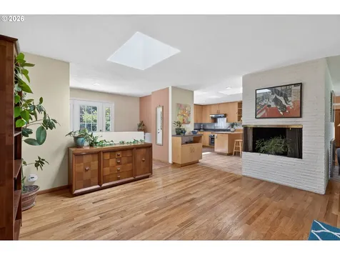 4103 SW Lee Street Portland OR 97221