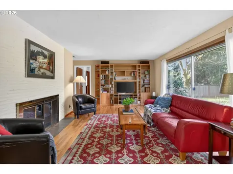 4103 SW Lee Street Portland OR 97221