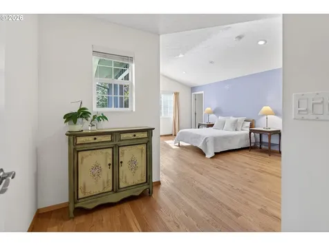 4103 SW Lee Street Portland OR 97221