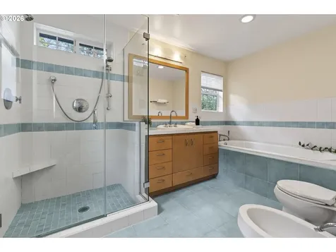 4103 SW Lee Street Portland OR 97221