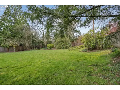 4103 SW Lee Street Portland OR 97221