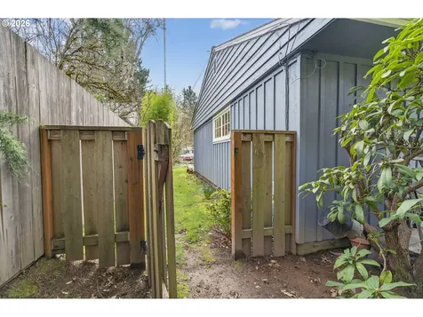 4103 SW Lee Street Portland OR 97221
