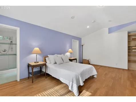 4103 SW Lee Street Portland OR 97221