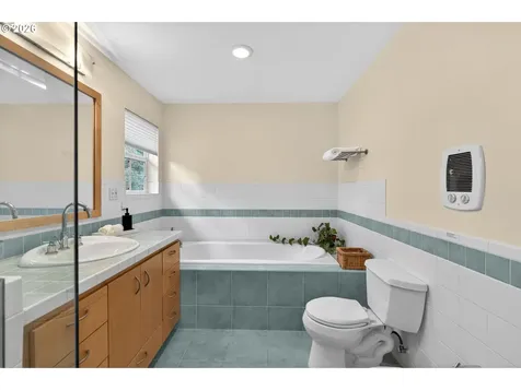 4103 SW Lee Street Portland OR 97221