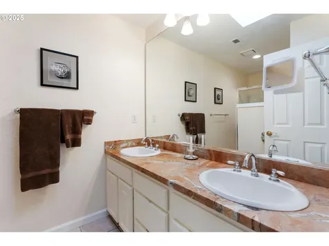 2362 NW Pettygrove Street Portland OR 97210