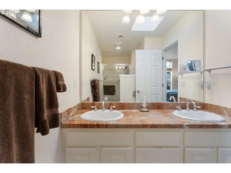 2362 NW Pettygrove Street Portland OR 97210