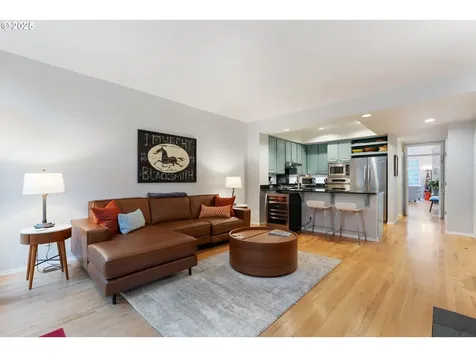 2362 NW Pettygrove Street Portland OR 97210