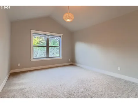 12241 SW 13th Court Portland OR 97219