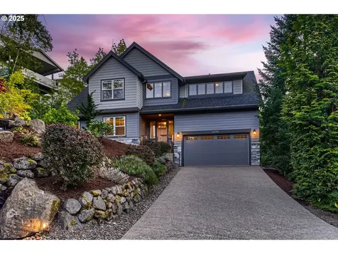 12241 SW 13th Court Portland OR 97219