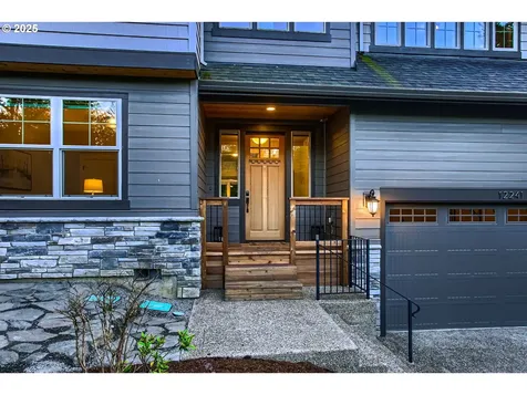 12241 SW 13th Court Portland OR 97219