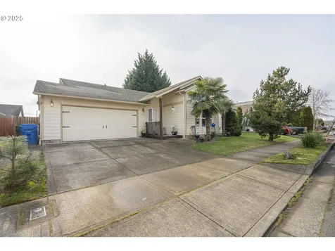 4826 Manning Drive NE Salem OR 97305