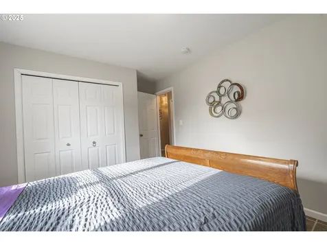 4826 Manning Drive NE Salem OR 97305