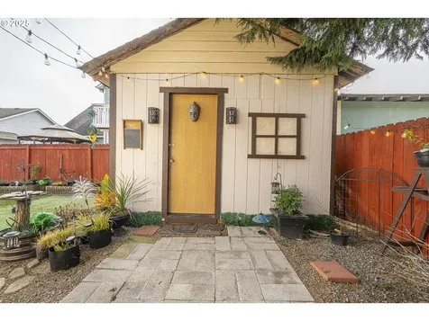 4826 Manning Drive NE Salem OR 97305