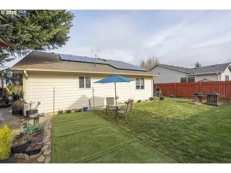 4826 Manning Drive NE Salem OR 97305