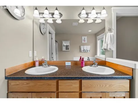 2001 NE 178th Avenue Vancouver WA 98684