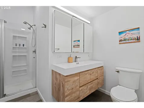6535 SW Canyon Court Portland OR 97225