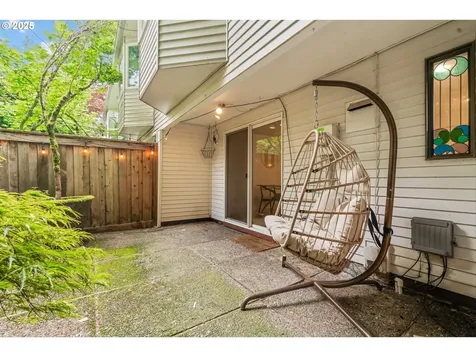 6535 SW Canyon Court Portland OR 97225