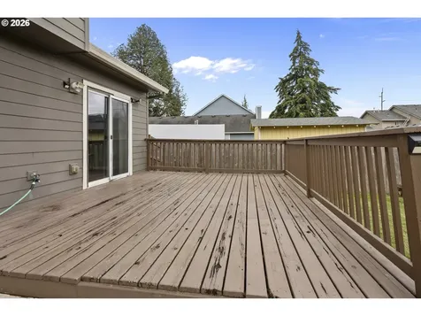 1819 N Main Street Newberg OR 97132
