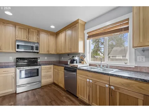 1819 N Main Street Newberg OR 97132