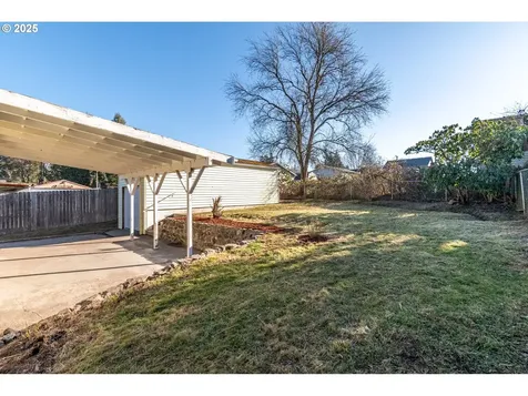 812 Harris Street Kelso WA 98626