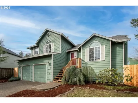 926 SE Dix Court Troutdale OR 97060