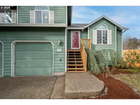 926 SE Dix Court Troutdale OR 97060