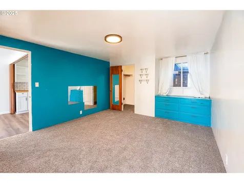 1090 Nyssa Street Junction City OR 97448