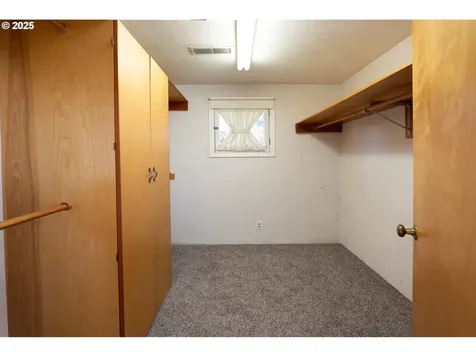 1090 Nyssa Street Junction City OR 97448